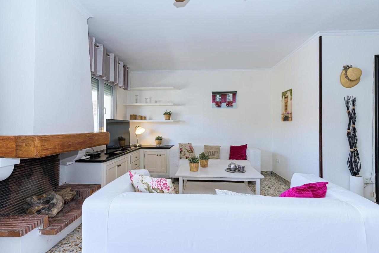 Andaluz Apartments - Algarrobo Нерха Экстерьер фото