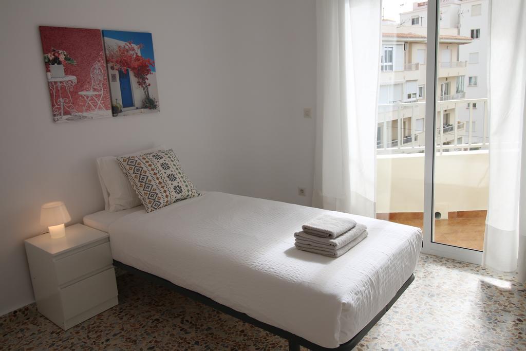 Andaluz Apartments - Algarrobo Нерха Экстерьер фото