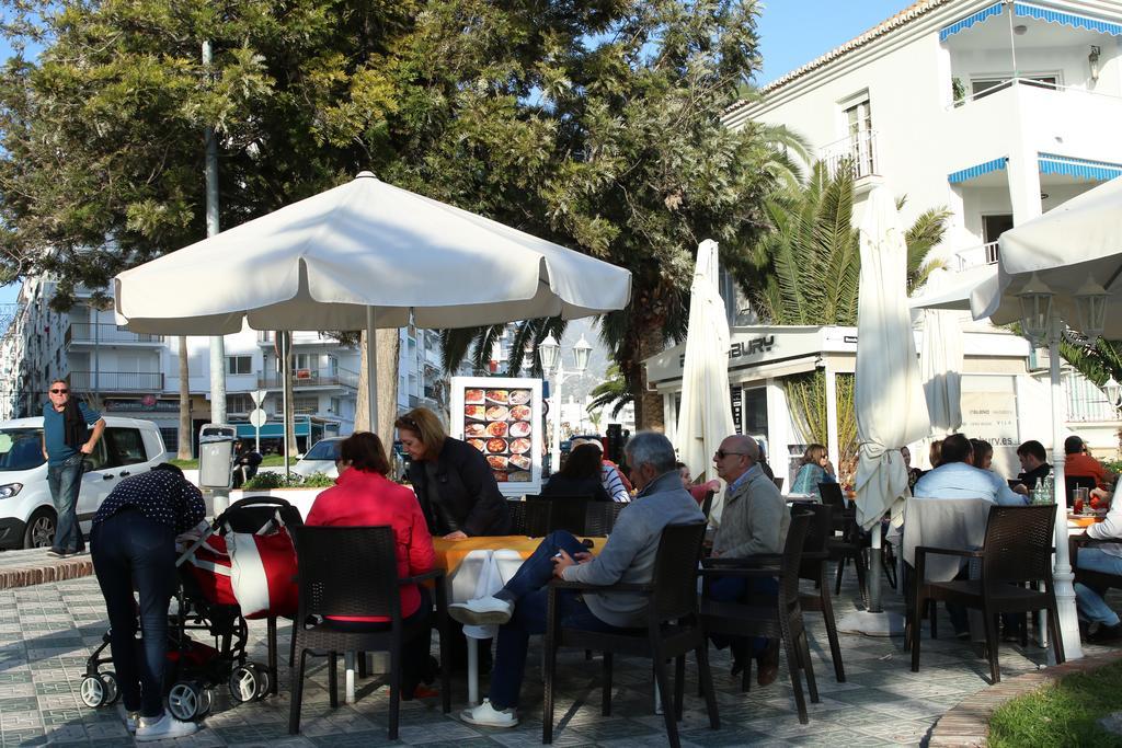 Andaluz Apartments - Algarrobo Нерха Экстерьер фото
